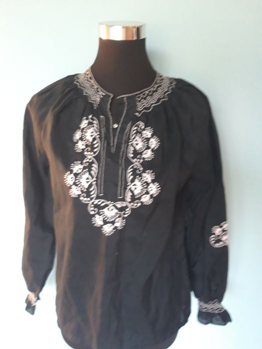 Ie fetita 4-6ani si bluze gen ie mar 38-40