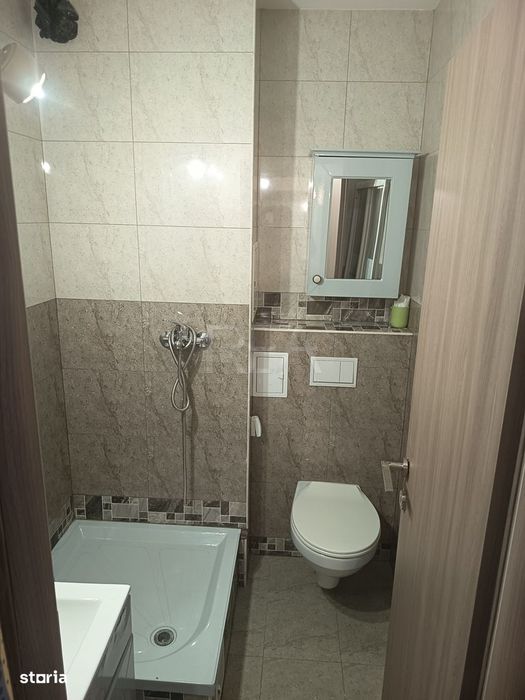 4 camere decomandat | 85 mp | Renovat complet | Etaj 3 |  - Barca