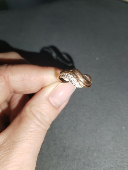 Продам золотое кольцо