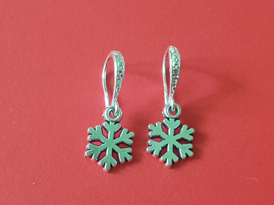 Nr.1 o pereche de celcei cu fulg de nea