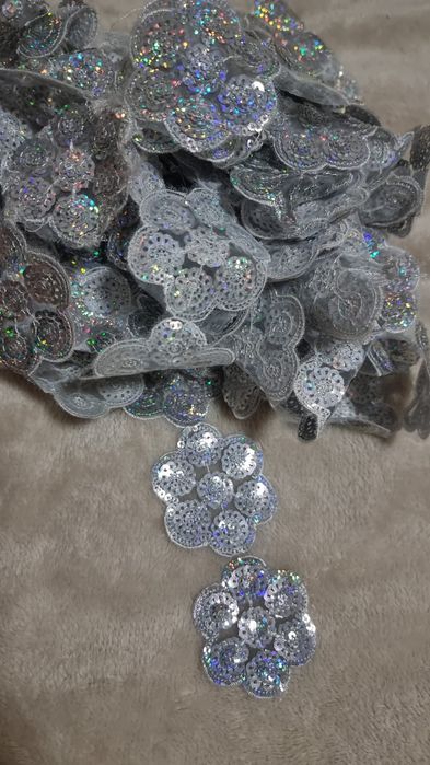 Продам различные тканевые узоры новые