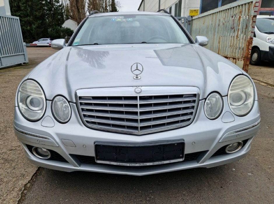 Мерцедес Е200 136к.с Автоматик на части