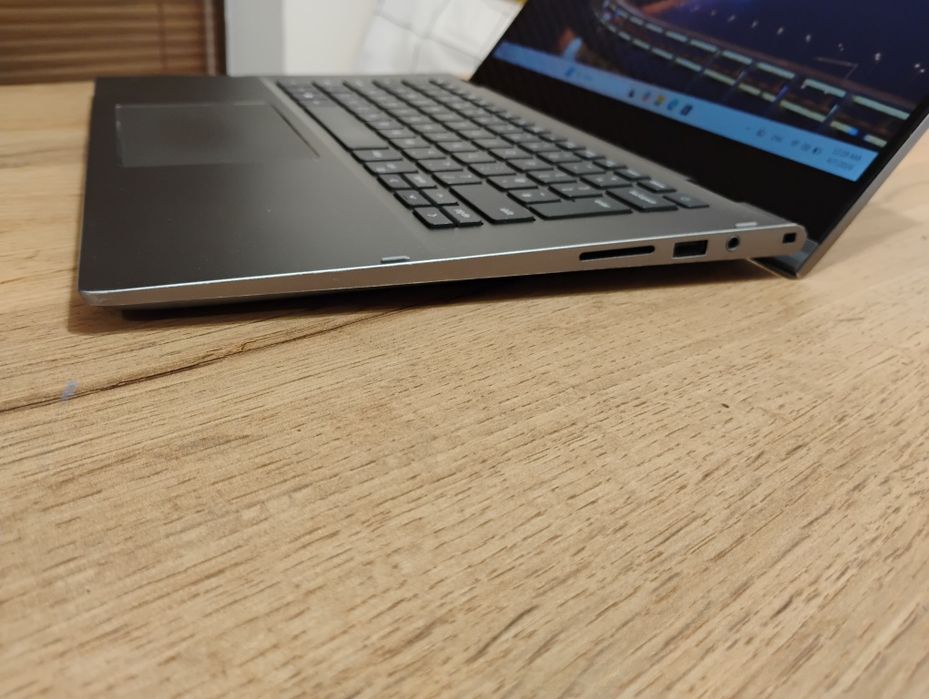 Dell Inspiron 5406 2в1 -i3-1115G4, 100% здраве на батерията