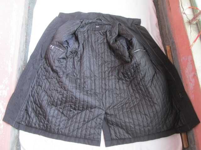 HUGO BOSS зимно ватирано мъжко яке размер DE-46 (Размер-S).