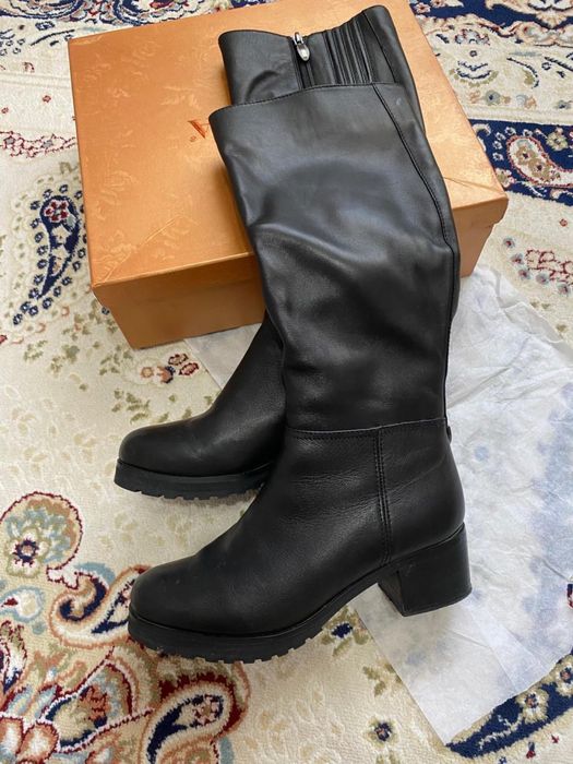 Женские зимние сапоги