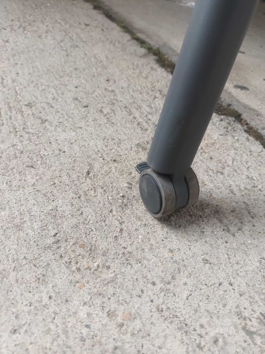 Vând masă schimbat scutece