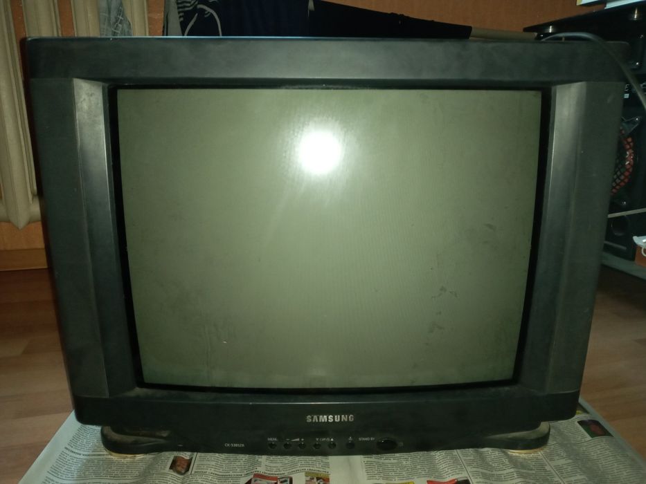 Телевизор продам Рабочий оригинал