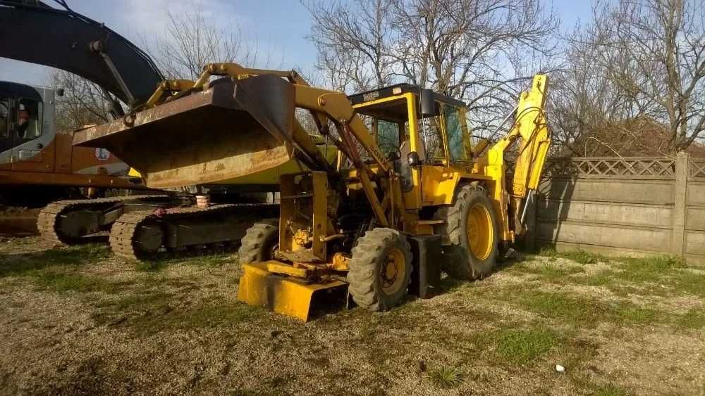 Dezmembrez buldoexcavator Massey Ferguson MF 50HX - piese de schimb
