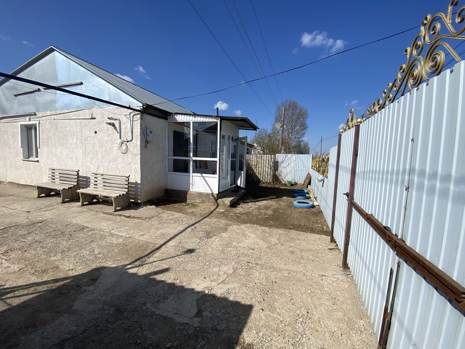 Продам дом в поселке Чапаево