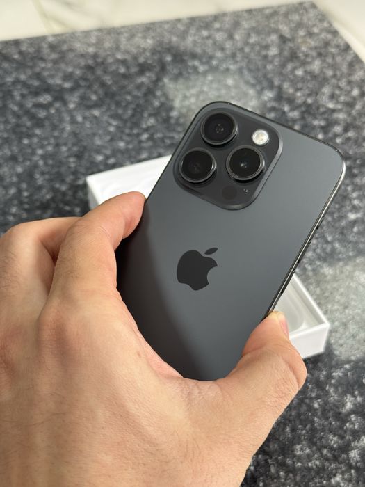 iPhone 15 Pro Black Titanium, 256GB, Отлично състояние
