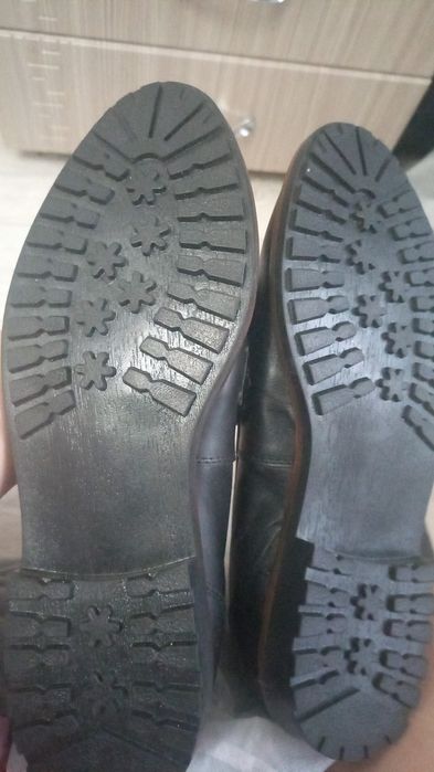 Продам мужские туфли
