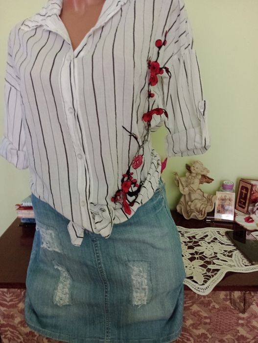 Bluze ,fusta blugi, sarafan subtire blug tricouri  tineresti