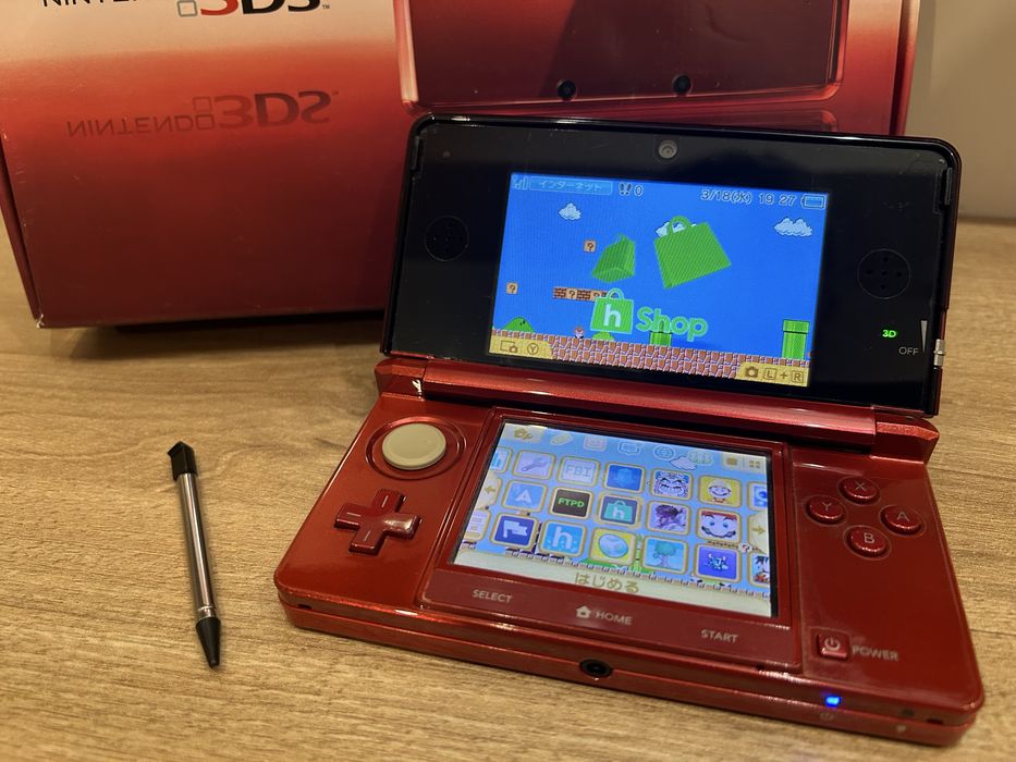Nintendo 3DS Flame Red - Modat, Card 64GB, Stare Impecabilă + Full Box