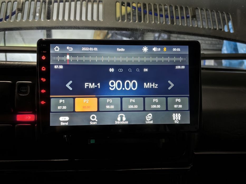 Нова 9” мултимедия с CarPlay и камера