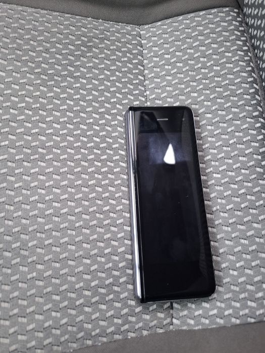 Продам  телефон zfold