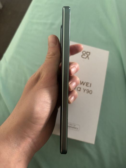 Huwawei nova y90