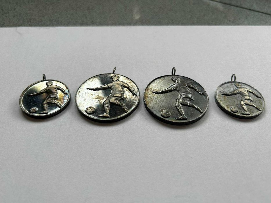 Бронзови футболни медали БФС футбол Левски Цска медал плакет