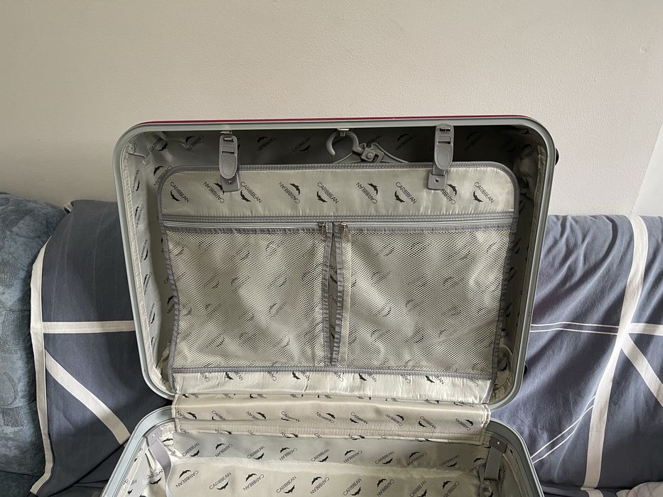 Чемодан CAROBBEAN розовый 105 -110 л