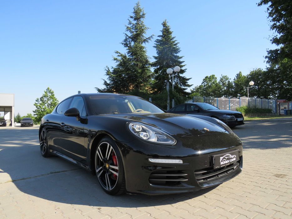 Porsche Panamera Diesel 8ZF Pano