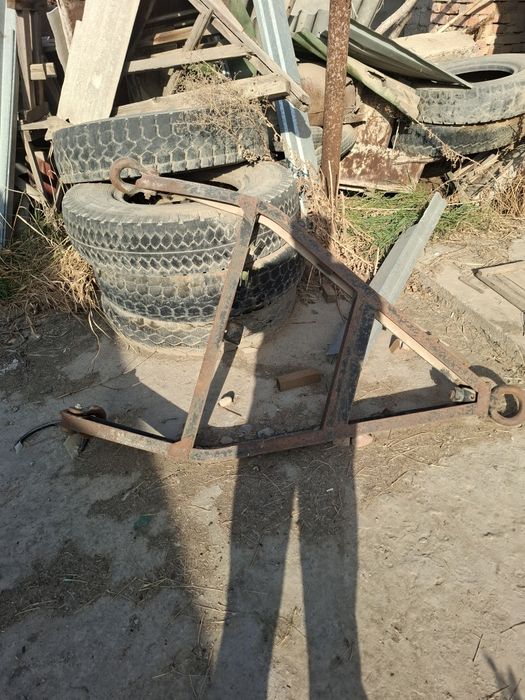 Продается Жёсткий буксир Зил  100$