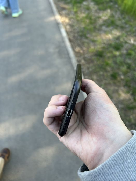 iphone 11, 80% акб, 128гб. идеал состояние