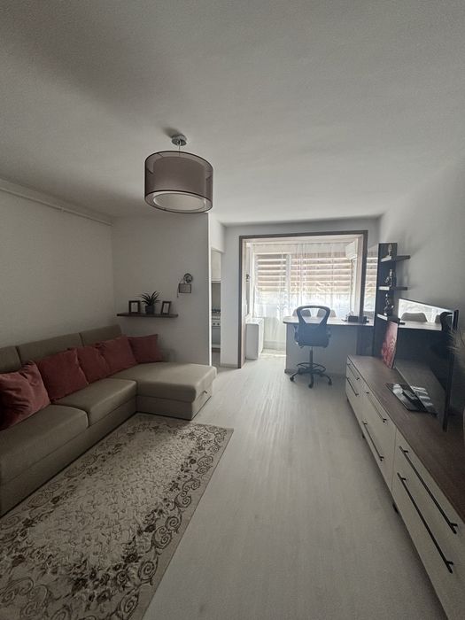 Garsoniera de inchiriat in zona Astra