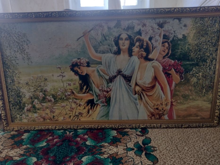 Продаётся картина в хорошим состоянии