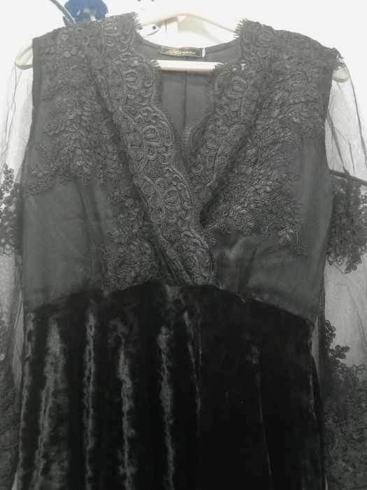 Нарядное платье вечернее