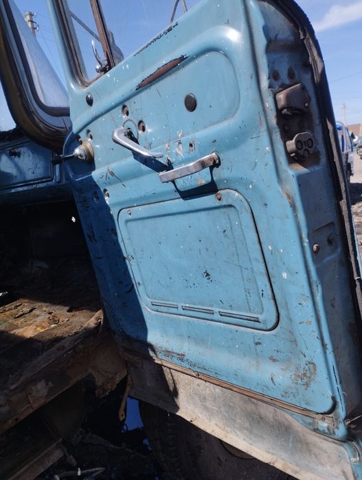 Двери ЗИЛ 130, Левая Правая