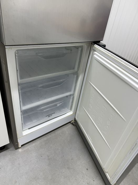 Холодильник продам INDESIT