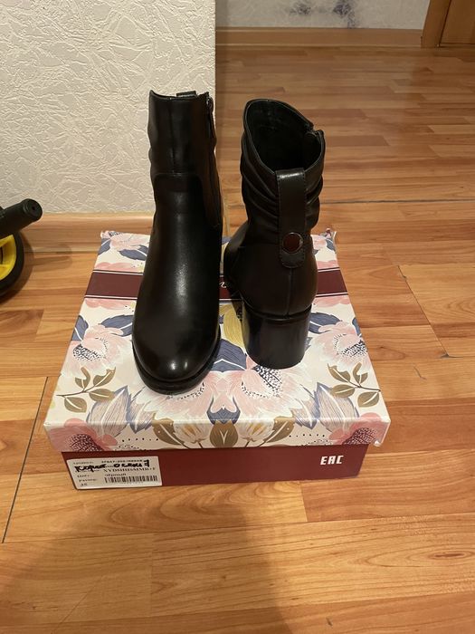 Сапоги весна-осень кожаные