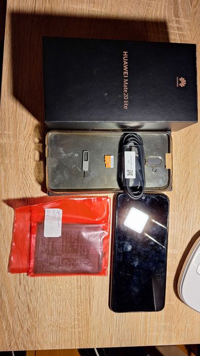 Huawei Mate 20 lite 64GB ROM/4 GB RAM