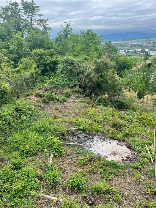 Продавам имот на Крушевски баир. НОВА ЦЕНА