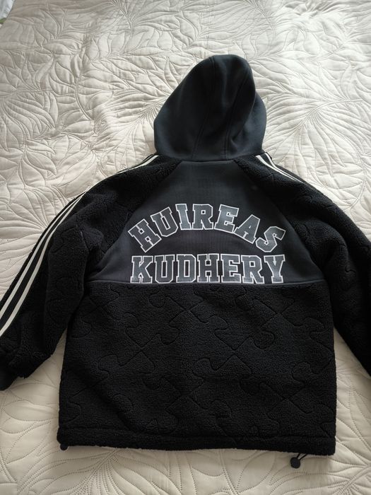 Продам куртку для девочки  .Весна осень.