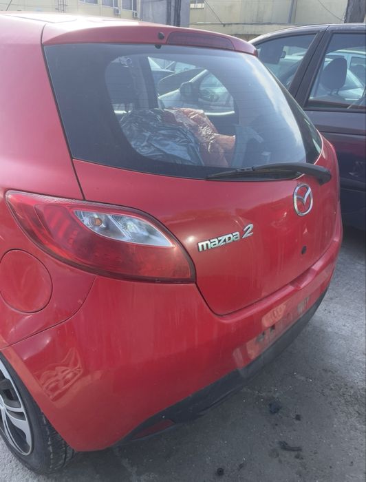 Bara spate Mazda 2