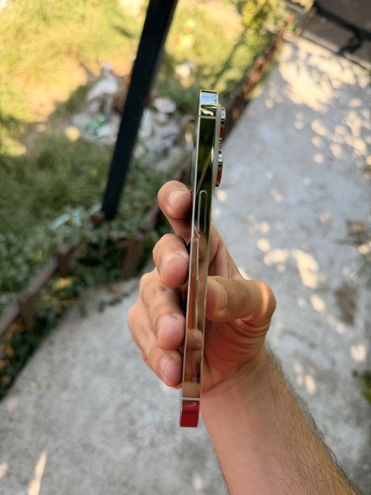 Iphone 14 pro Без следи