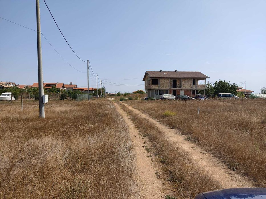 Продава се Парцел в Каварна - 739 кв.м за 18 €/кв.м - Снимка #2