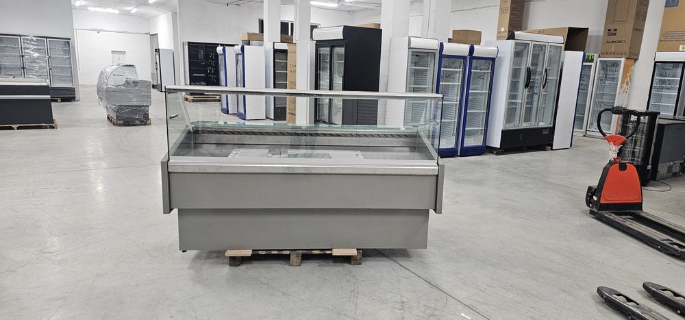 Хладилна витрина 200х90