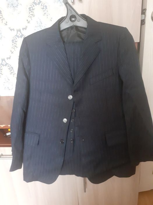 Куртка демисезонная подростковая.