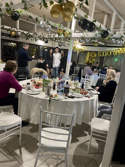 Sala evenimente Petreceri private Onomastice Restaurant de inchiriat