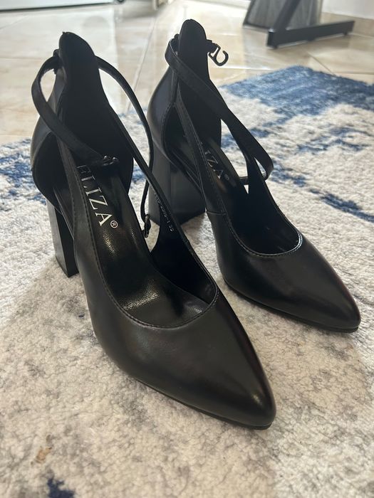 Дамски обувки (токчета)