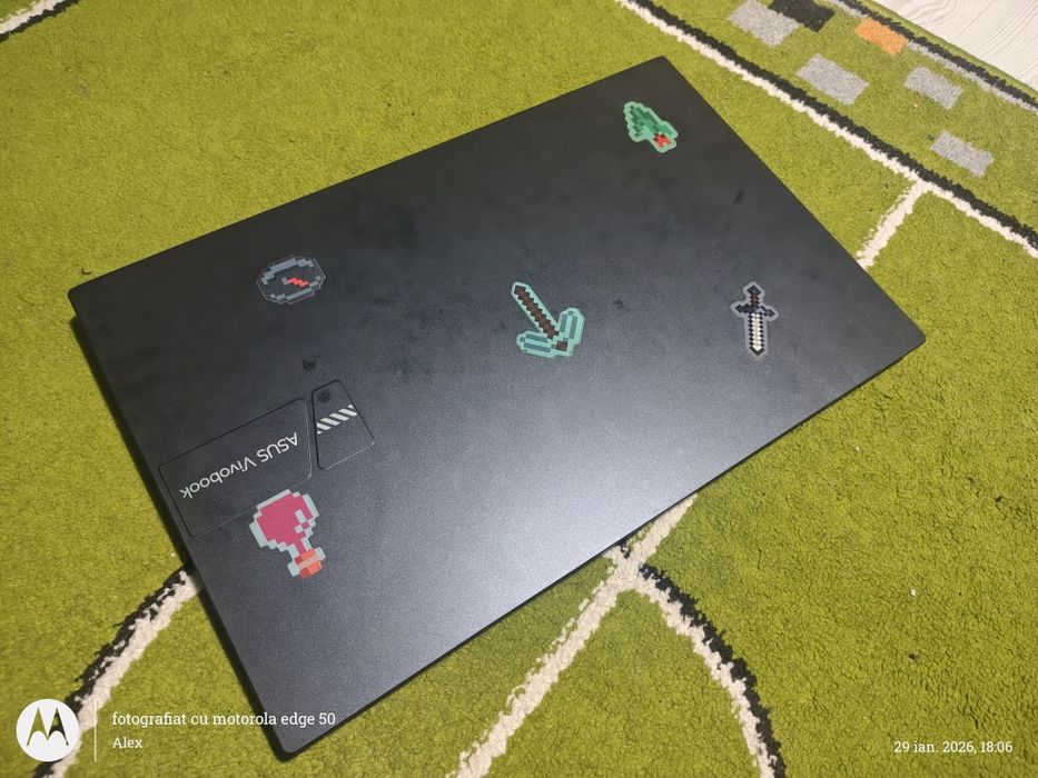 Laptop Asus Vivobook 15 X1504ZA +Mouse Gaming Inclus +16 GB RAM + OS