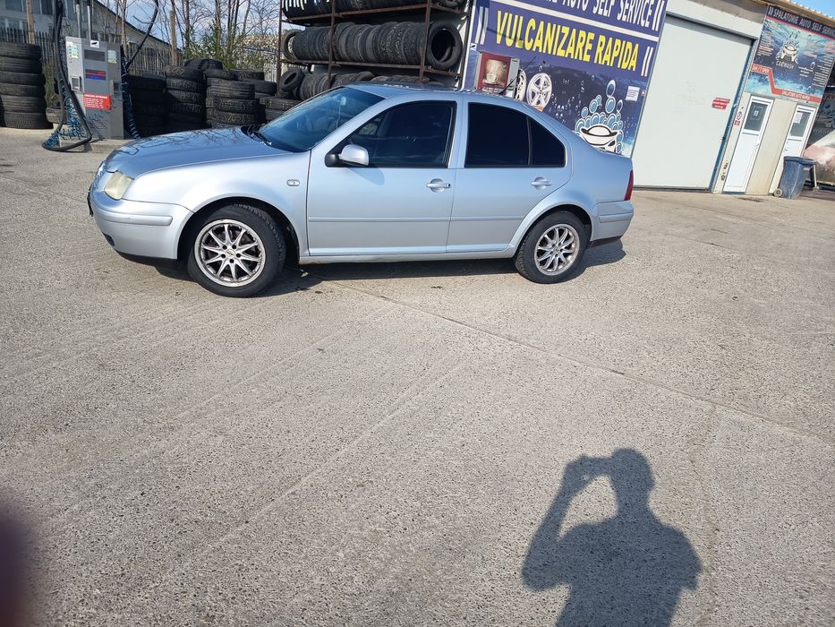VOLKSWAGEN Bora 2000 — imagine 2
