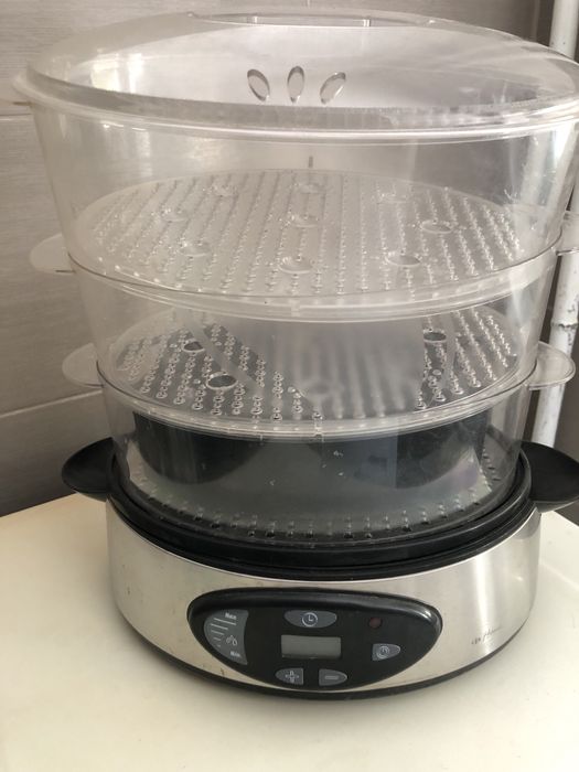 Aparat de gatit la aburi