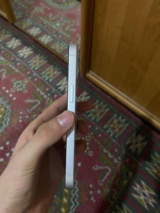 Продам iphone 13 128gb