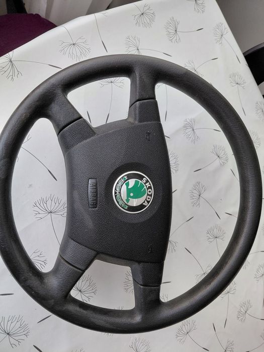 Волан с airbags за шкода фабиа