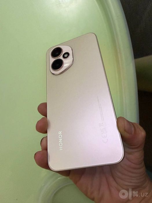 Продам свой honor 400 - 5g  8/256 gb в идеальном состояние