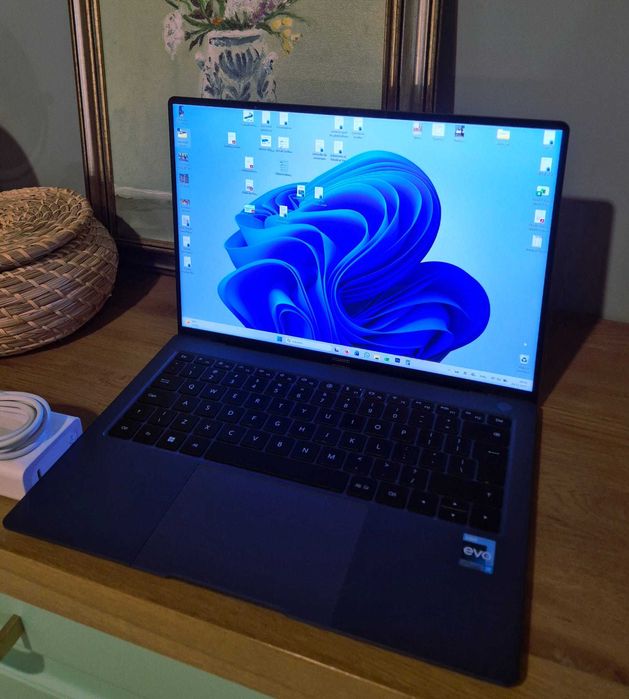 Laptop HUAWEI MateBook X Pro 2022, Intel Core i7, 16GB, SSD 1TB