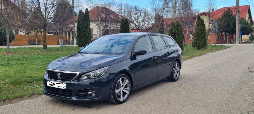 Peugeot 308 an 2018 motor 1.6 Diesel Euro 6 impecabil