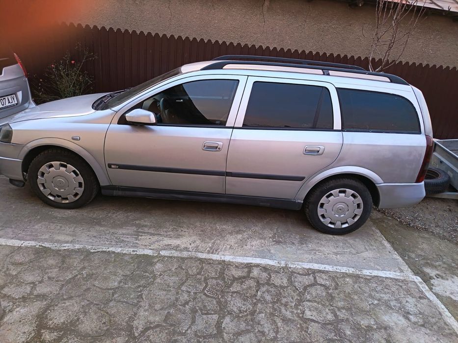 Vând Opel Astra G